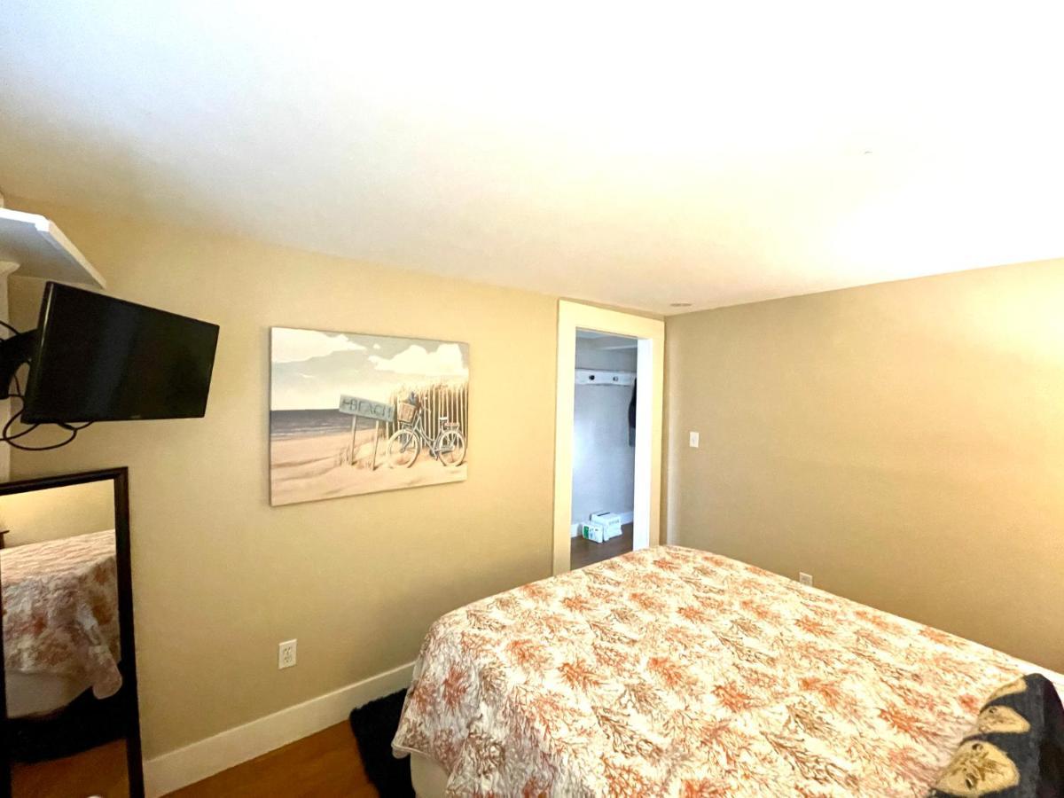 Seablue Cottage - Downstairs; 2 Blocks To The Beach Galveston Eksteriør billede