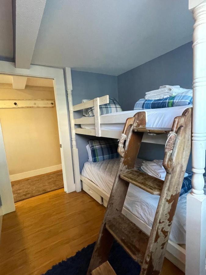 Seablue Cottage - Downstairs; 2 Blocks To The Beach Galveston Eksteriør billede